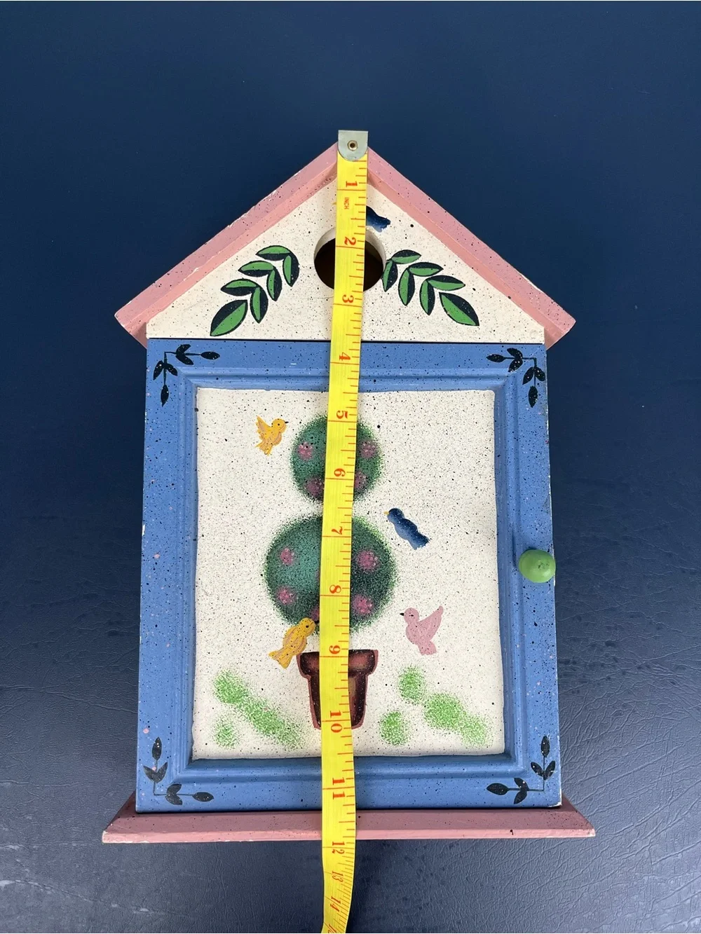 Birdhouse trinket shelf